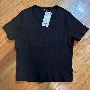 Two NWT Uniqlo Women’s Ribbed Crewneck Short Sleeve Cropped T-Shirt,size Medium